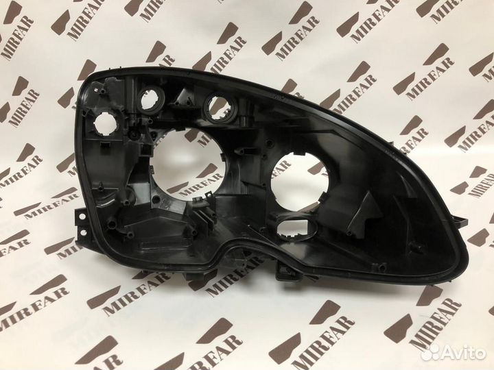 Правый корпус фары Mercedes-Benz C klasse w204