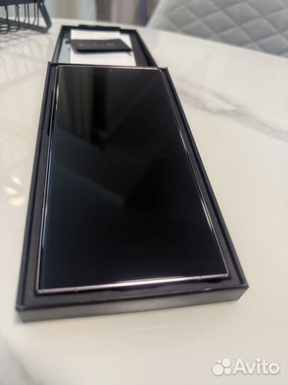 Samsung Galaxy S23 Ultra, 12/256 ГБ