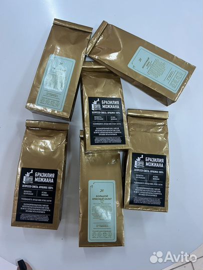 Кофе в зернах для оформления подарочных боксов