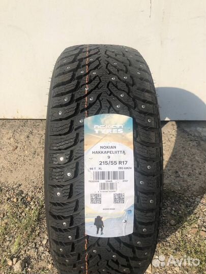 Nokian Tyres Hakkapeliitta 9 215/55 R17 98T