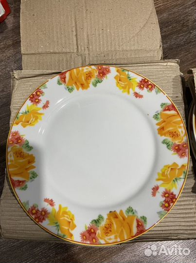 Набор фарфоровой посуды на 4 персоны