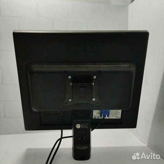 Монитор LG Flatron L1942SE (Рассрочка /О3)