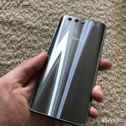 HONOR 9, 4/64 ГБ