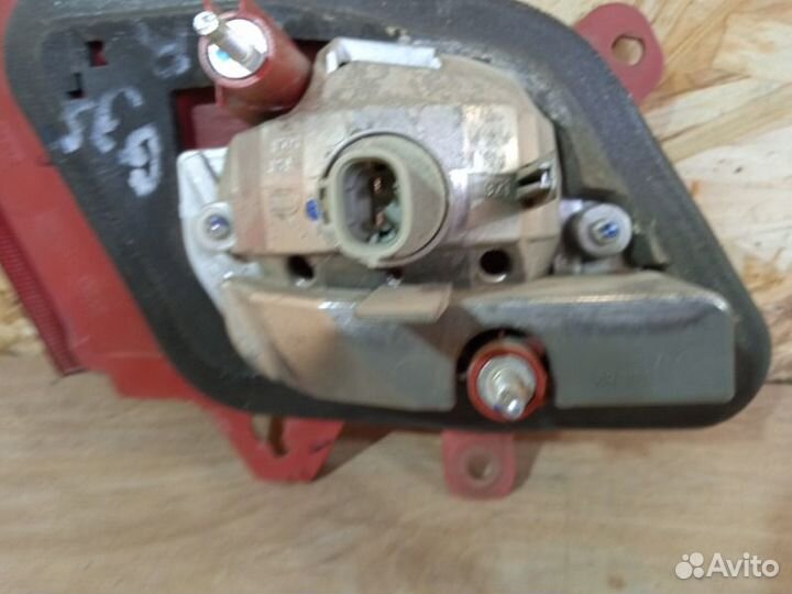 Фонарь задний внутренний правый задний правый