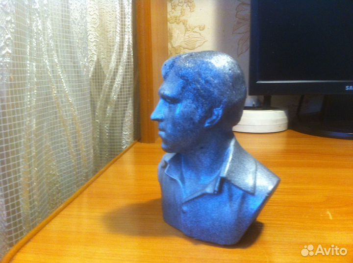 Бюст Высоцкого В.С