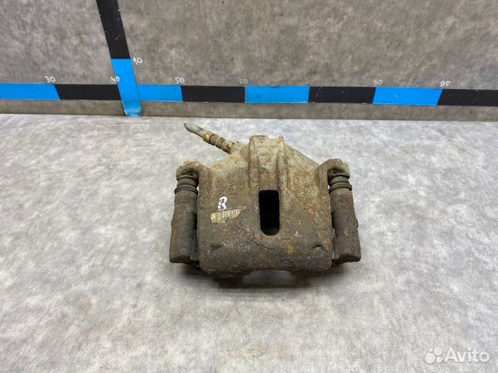 Суппорт передний правый Peugeot Partner M59 1.4