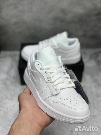 Кроссовки Nike Air Jordan 1 white низкие