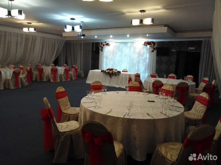 Скатерть круглая белая на банкетный стол 6 шт