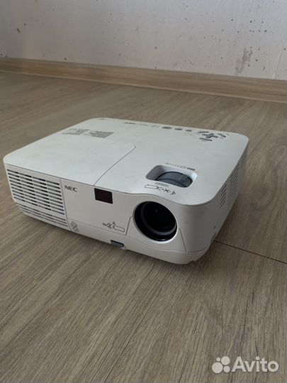Проектор NEC NP210