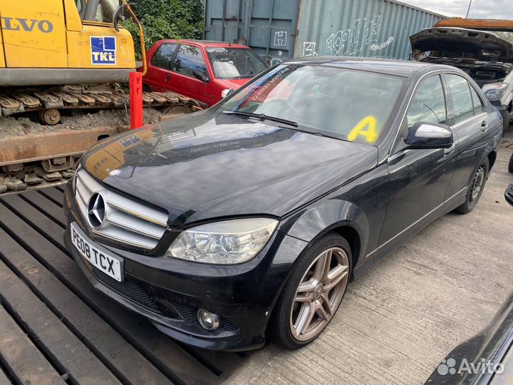 Разбор Mercedes W204 Дорестайлинг