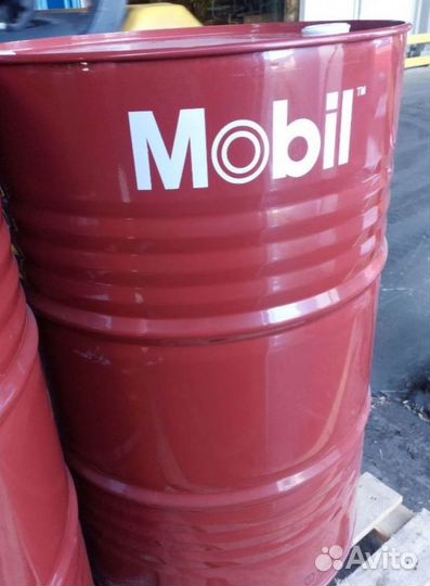 Масло моторное Mobil 15W40 для грузовиков
