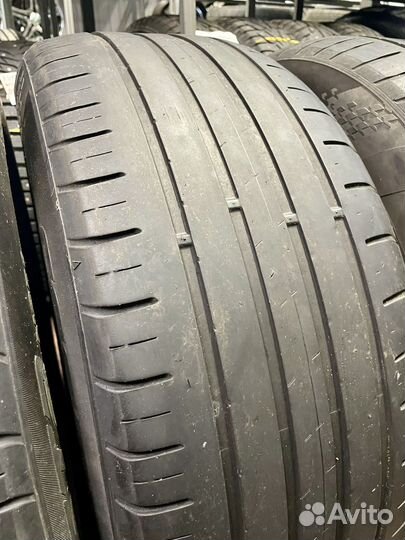 Kumho Ecsta HS51 235/55 R17 103W