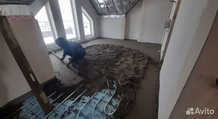 Полусухая стяжка пола в загородном доме