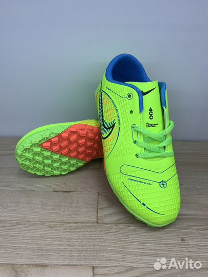 Шиповки, футзалуи, футбол размер 30,31,32,33,34,35