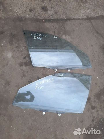 Стекло передние Toyota Corolla E100