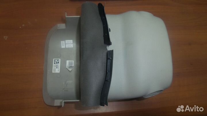 Hyundai genesis G70 Кожух Рулевой Колонки