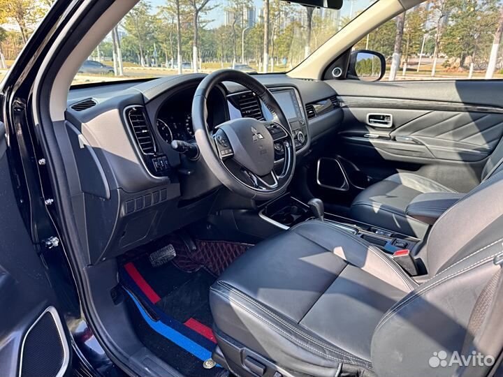 Mitsubishi Outlander 2.0 CVT, 2020, 68 000 км