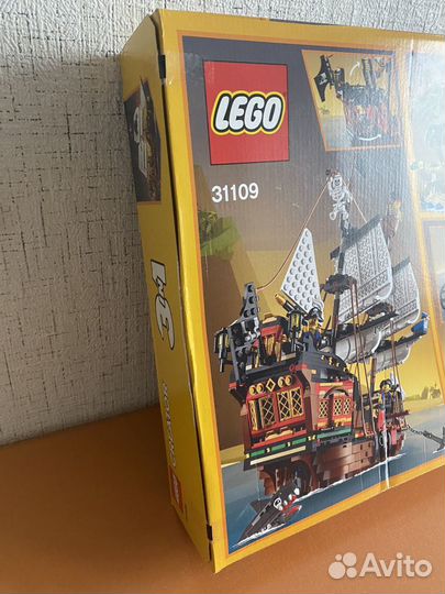 Lego Creator 31109 Пиратский корабль