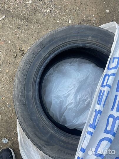 Bridgestone Blizzak DM-V1 60