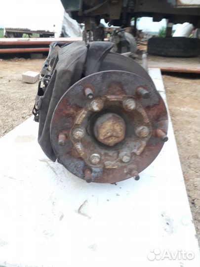 Передняя балка Мерседес 609 всборе