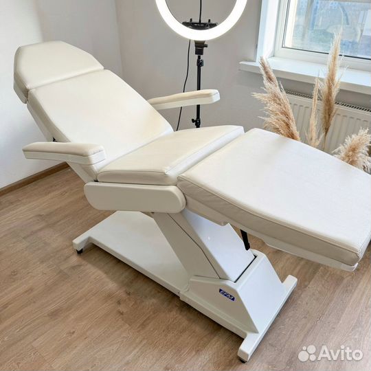 Косметологическая кушетка 3 мотора