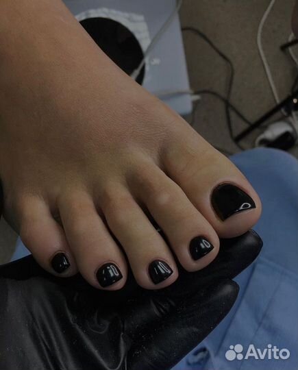 Маникюр/Педикюр в студии