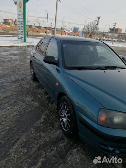 Hyundai Elantra, 2004