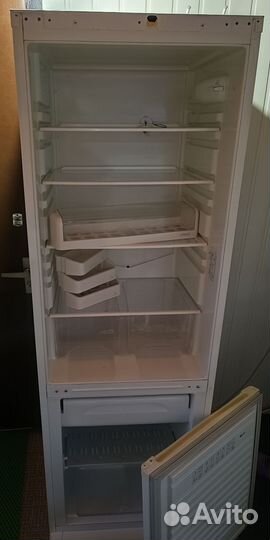 Холодильник Stinol на запчасти