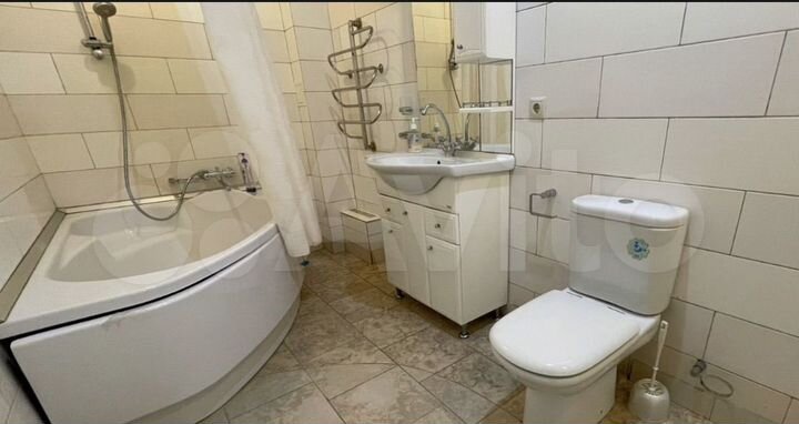 2-к. квартира, 76,5 м², 3/6 эт.