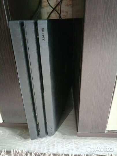 Playstation 4 pro+2 джостика(отдельно шлем VR)
