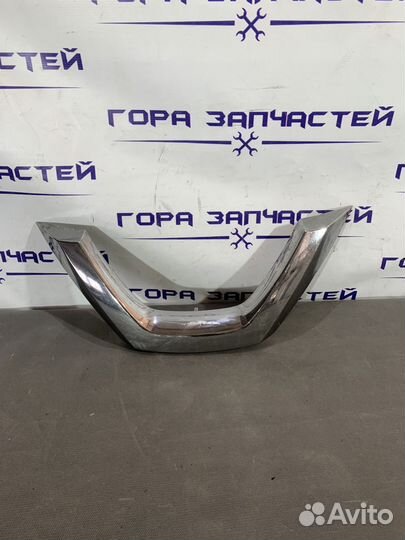 Молдинг решетка радиатора Nissan X-Trail T32 2013