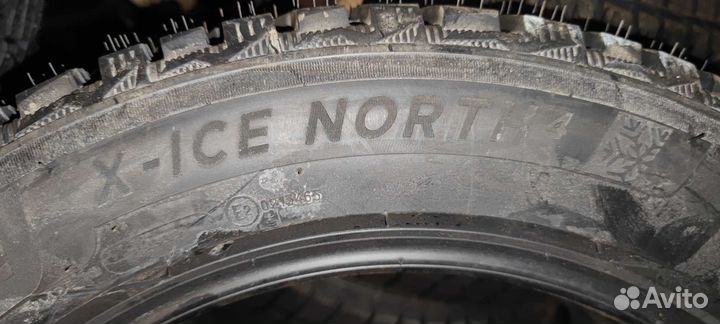 Michelin X-Ice North 4 235/50 R17