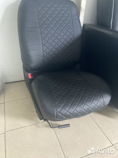 Кресла передние на hyundai sonata