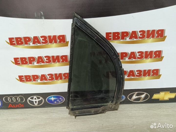 Форточка двери задняя правая Isuzu Gemini MJ4 D15B