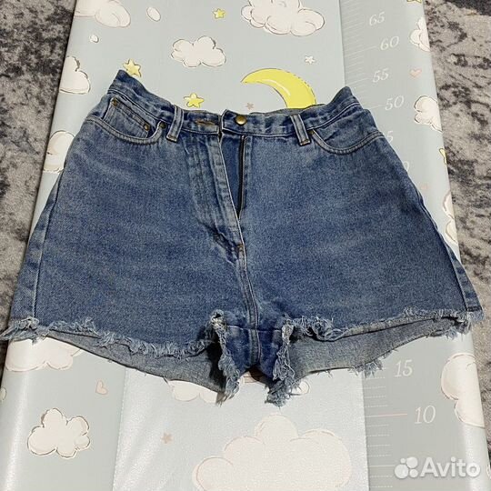 Джинсовые шорты