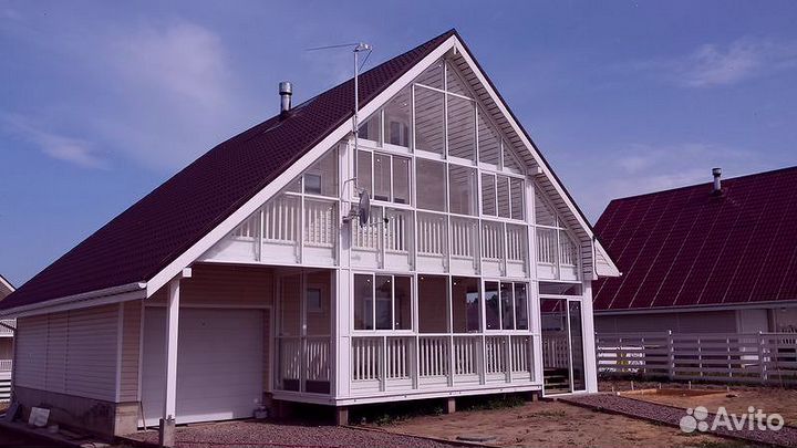 Окно в коттедж