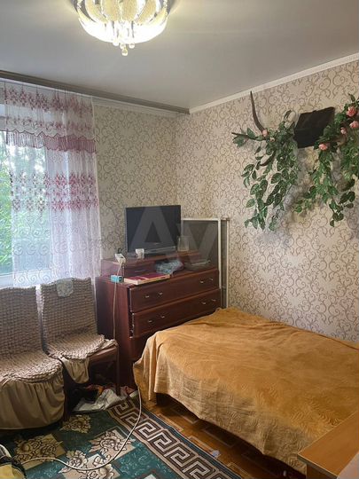 3-к. квартира, 56 м², 1/4 эт.