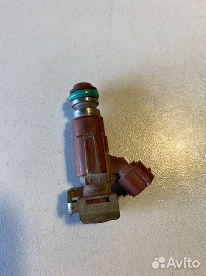 Форсунка Nissan Bluebird Sylphy QG18DE