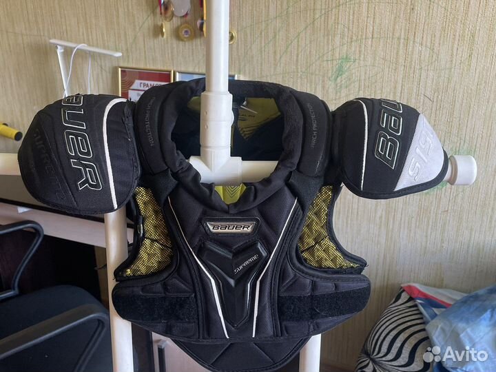 Нагрудник хоккейный bauer jr