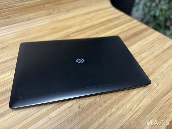 15.6 IPS FHD современный ноутбук 8 озу 6 часов