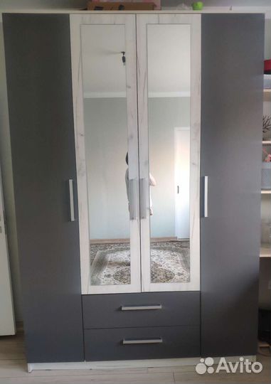 Шкаф 4 х дверный