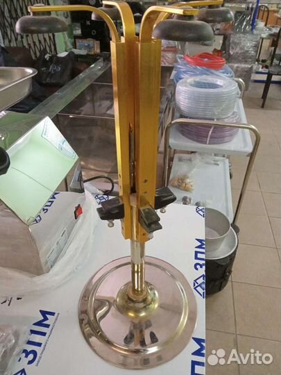 Дозатор для бутылок настольный