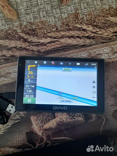 GPS навигатор lexand SA5 HD +