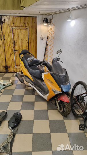 Yamaha Majesty 125