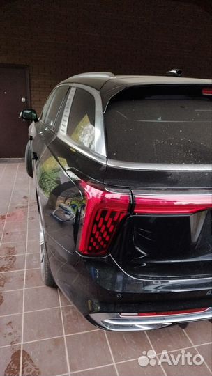 Hongqi E-HS9 551 л.с. AT, 2022, 3 100 км