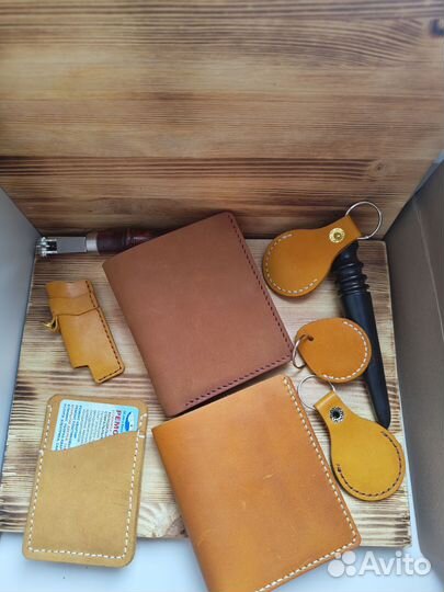 Мужское кожаное портмоне ручной работы