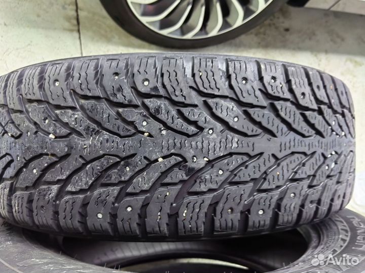 Nokian Tyres Hakkapeliitta 9 SUV 215/65 R17