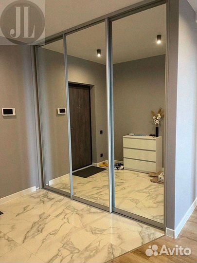 Шкаф купе встроен на заказ от фабрики в прихожую