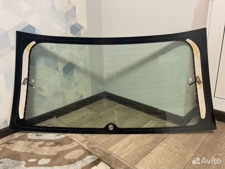 Заднее стекло Skoda octavia A5 5D 2004-2013