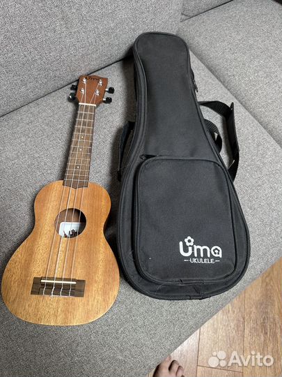 Гитара укулеле UMA с чехлом